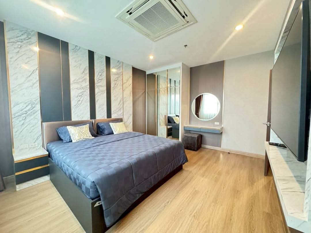 Luxury Condo Preview 5