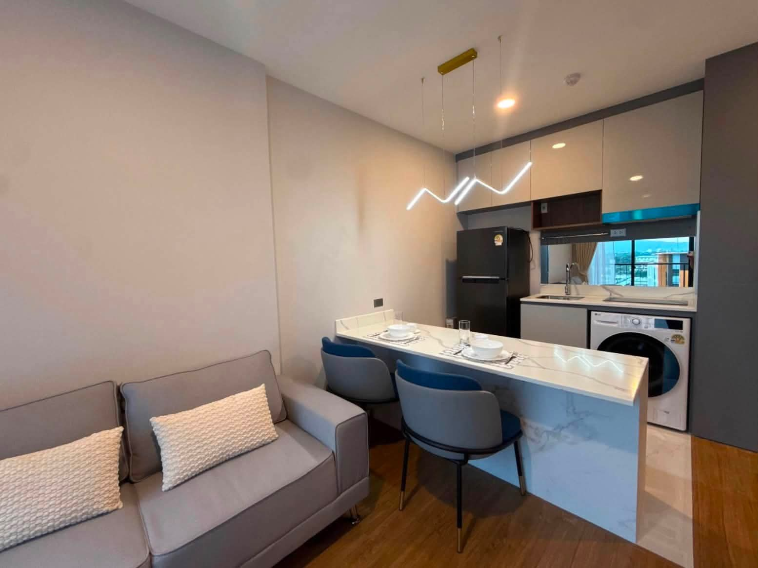 Luxury condo  Preview 5