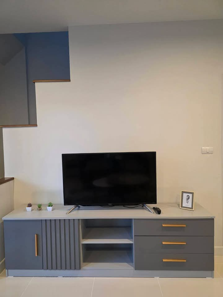 Brand New 2-Storey Preview 2