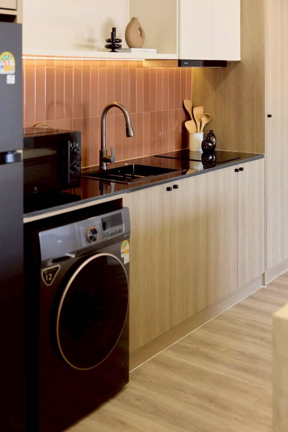 Modern Condo Preview 5