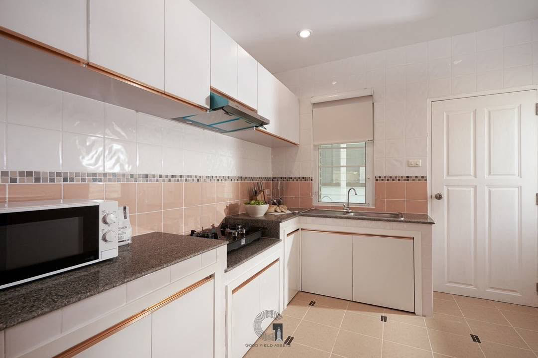 Modern Contemporary House Preview 3