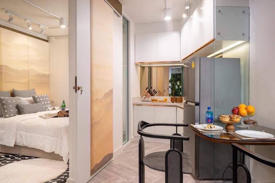 Modern Art Style Condo Preview 2