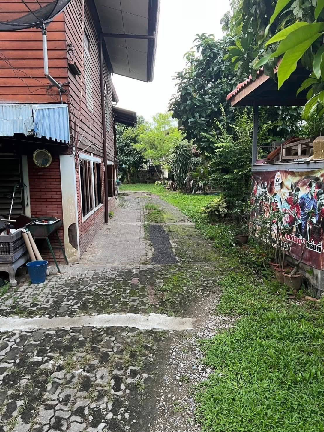 House with Land in the Heart of Chiang Mai Old City Preview 6
