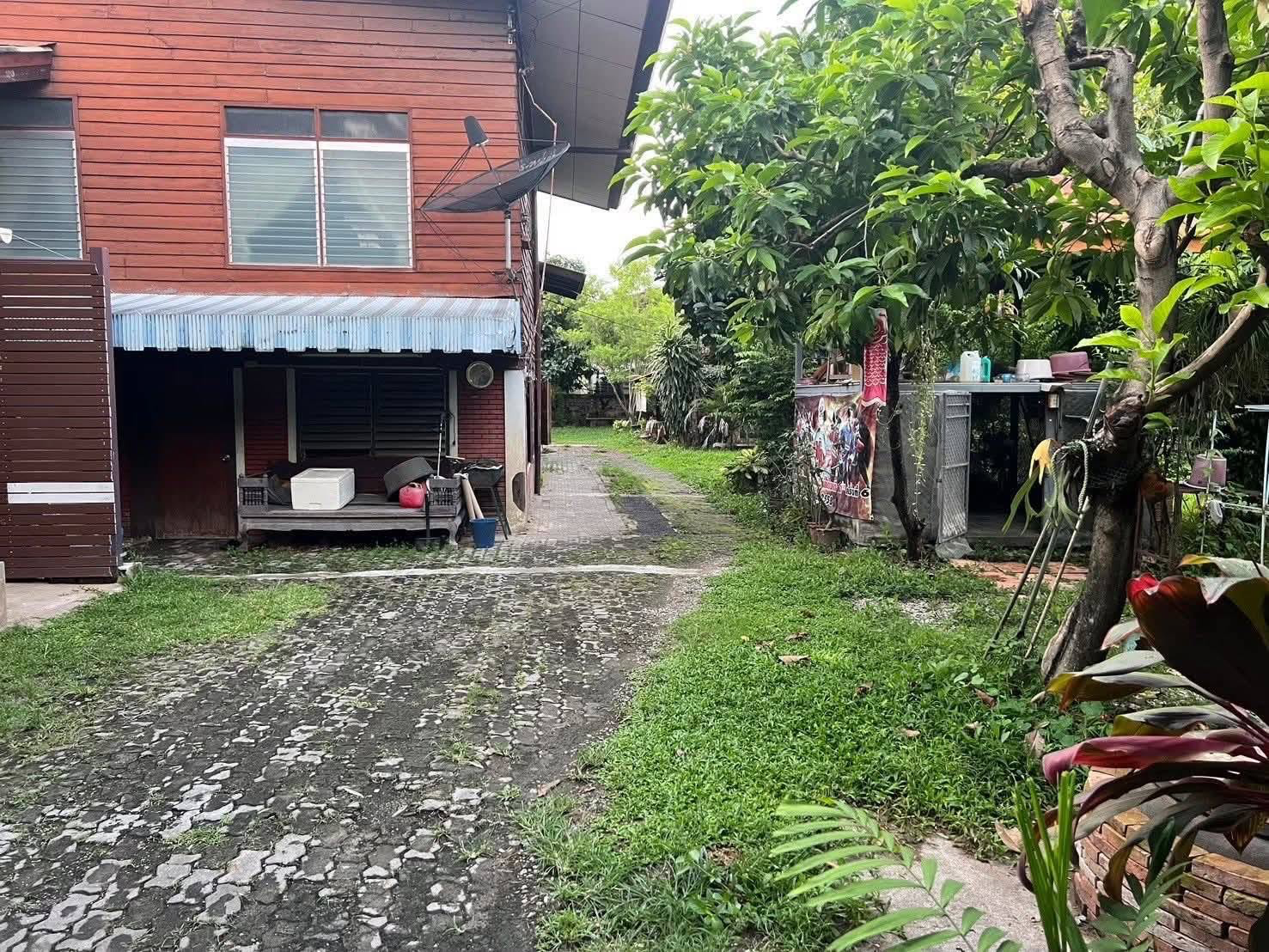 House with Land in the Heart of Chiang Mai Old City