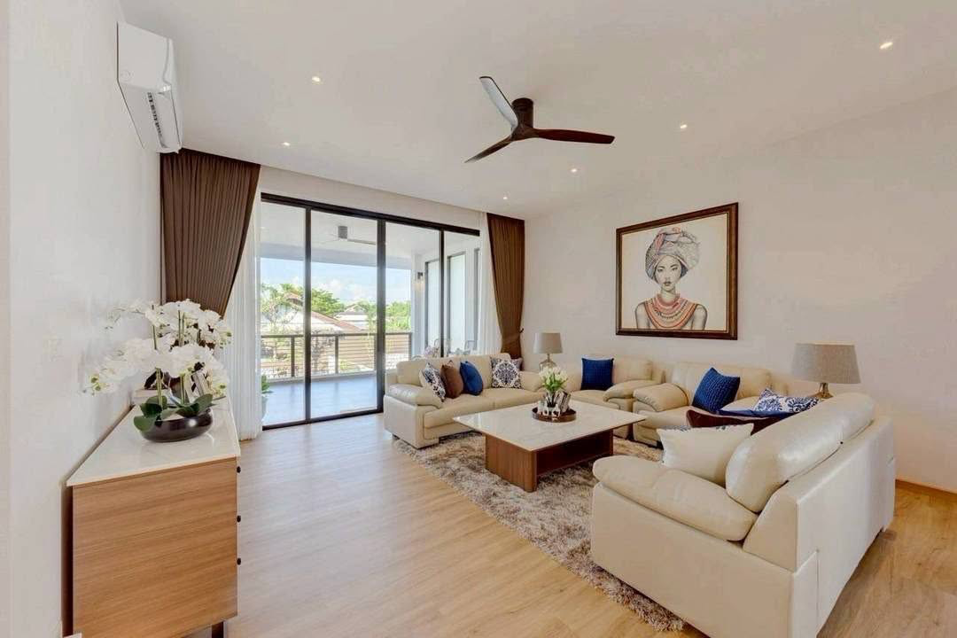 Modern Tropical style Pool Villa Preview 2