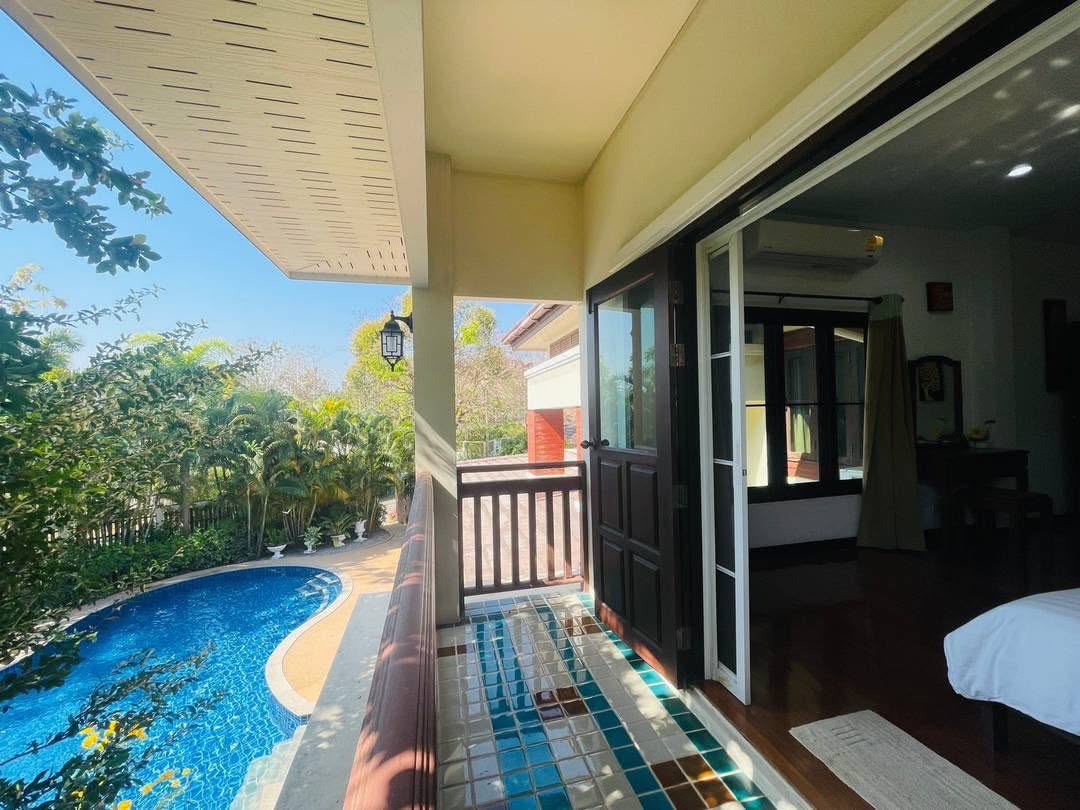 Contemporary Pool Villa  Preview 4