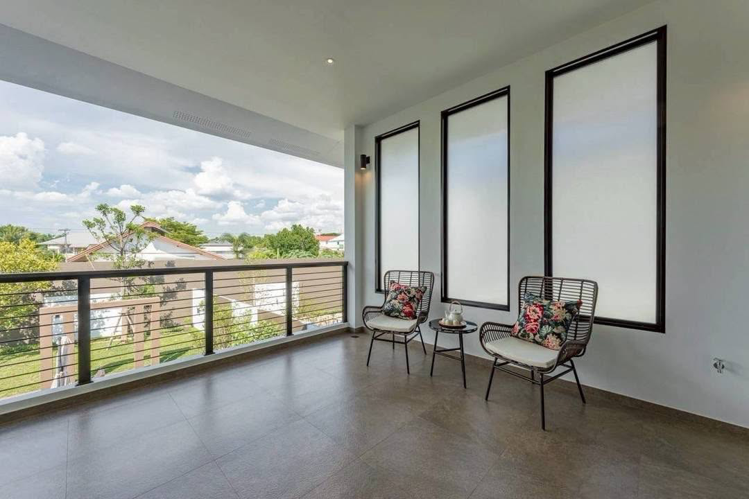 Modern Tropical style Pool Villa Preview 5