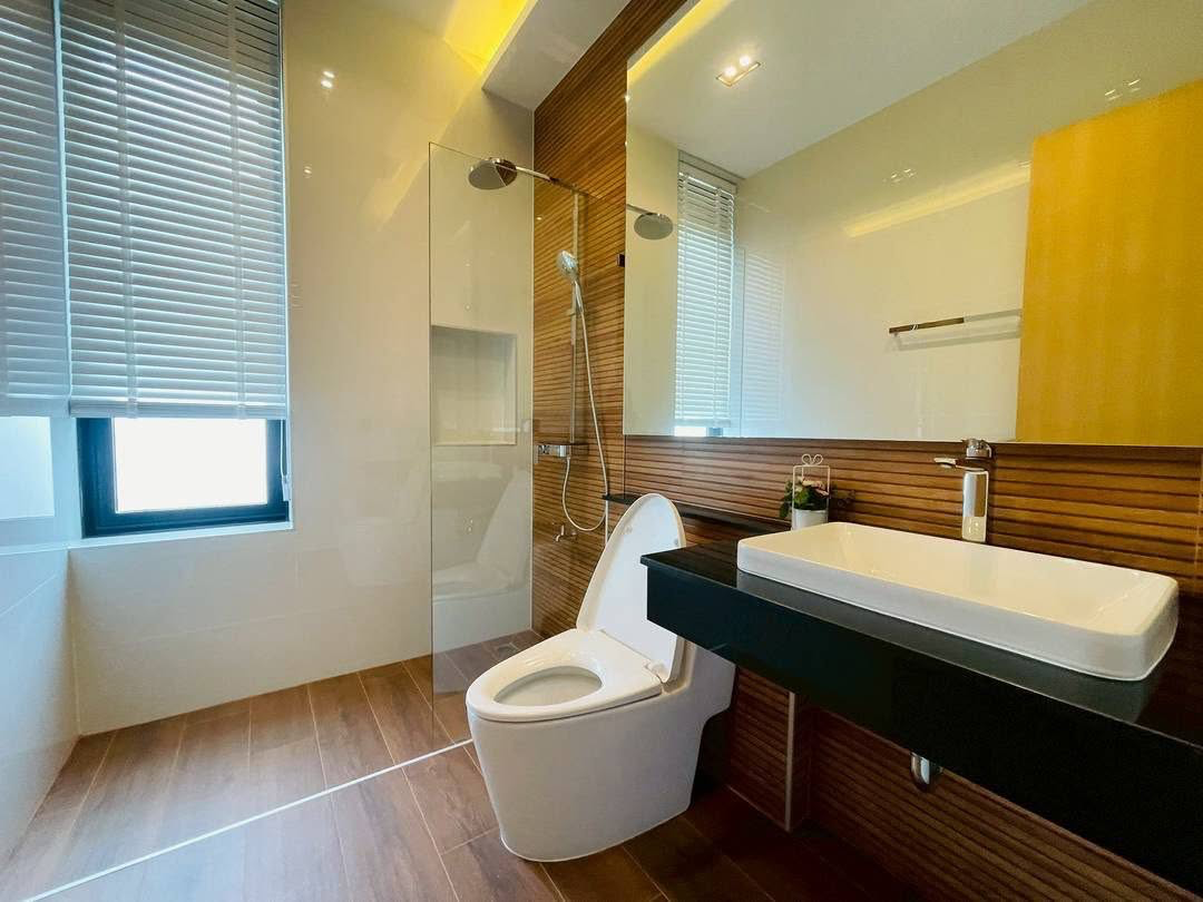  modern luxury pool villa  Preview 4
