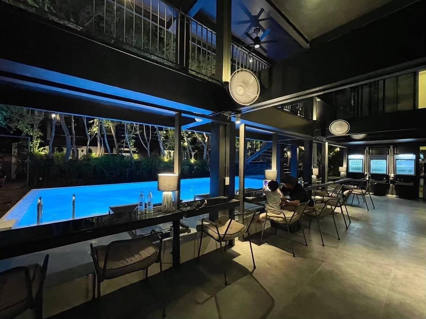 Modern Hotel  Preview 6