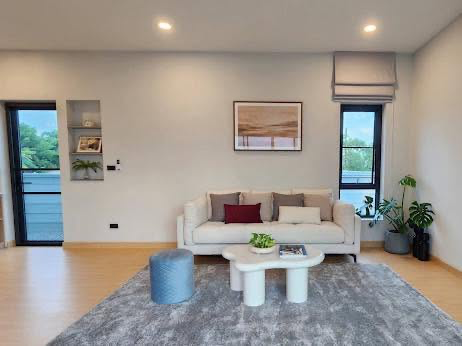 Luxury Pool Villa Preview 5