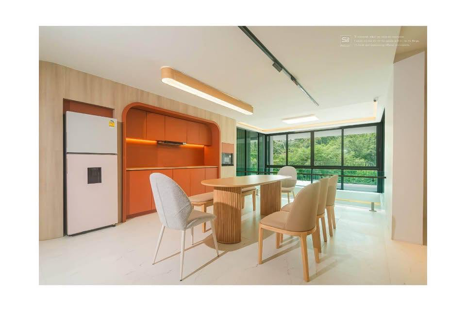 Palm Beach-style pool villa Preview 7