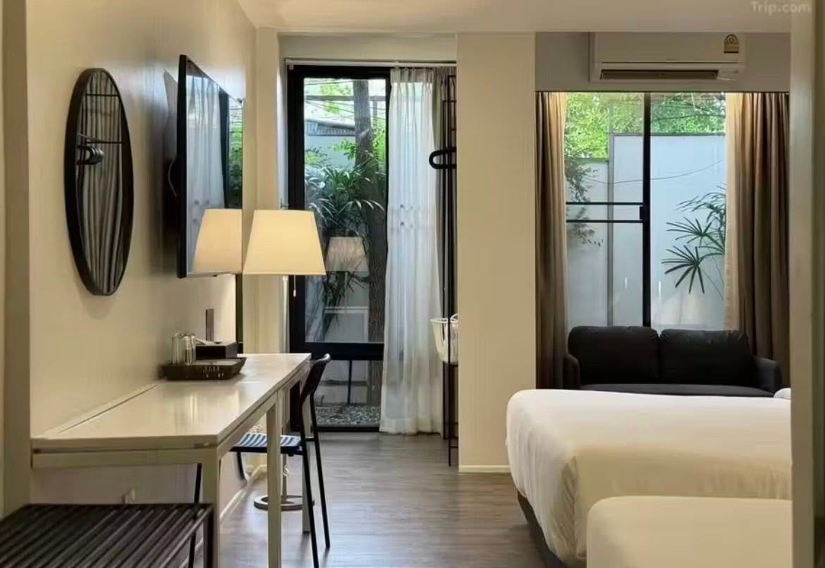 Modern Hotel  Preview 3
