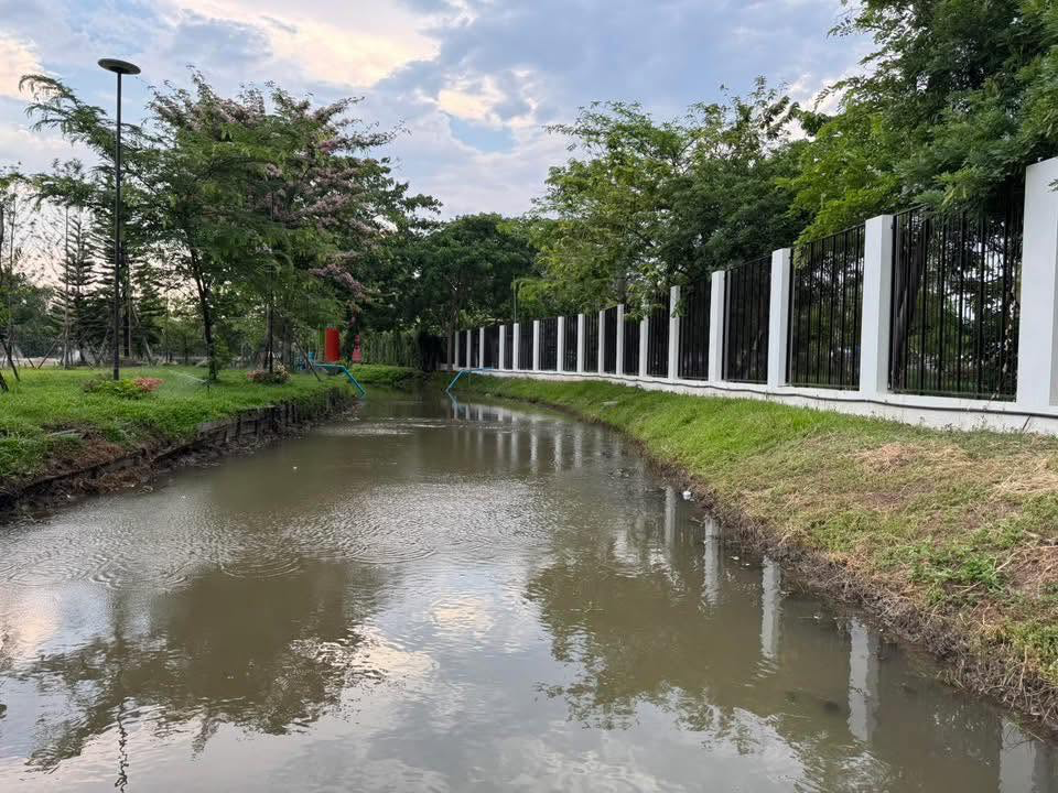 Prime Riverside Land for Sale Preview 3