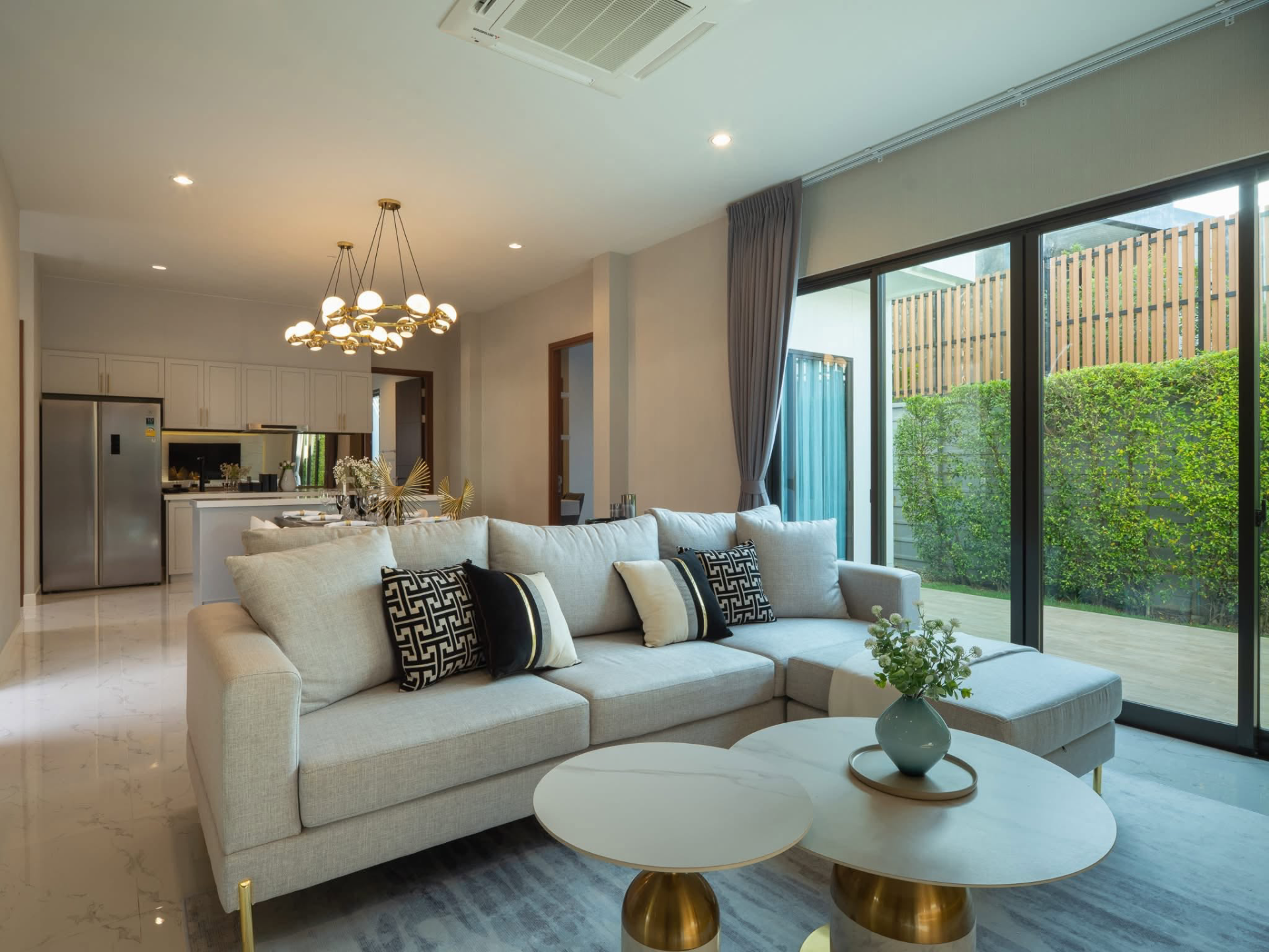 modern monochrome pool villa Preview 2