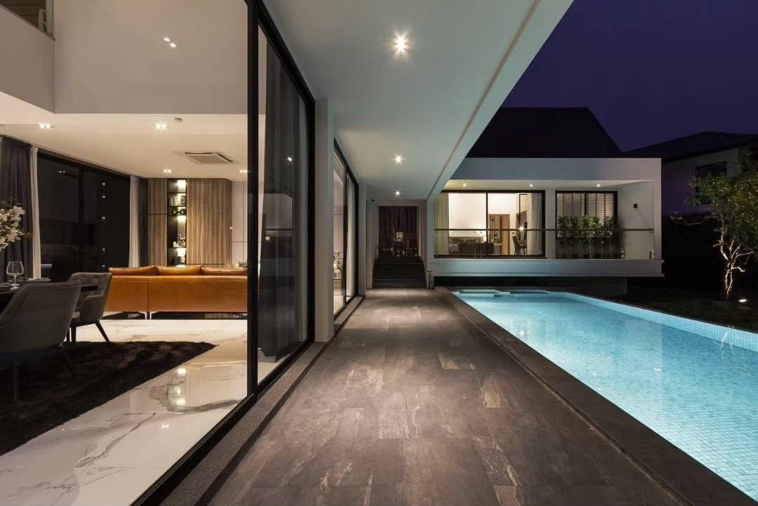Luxury Modern Pool Villa  Preview 2