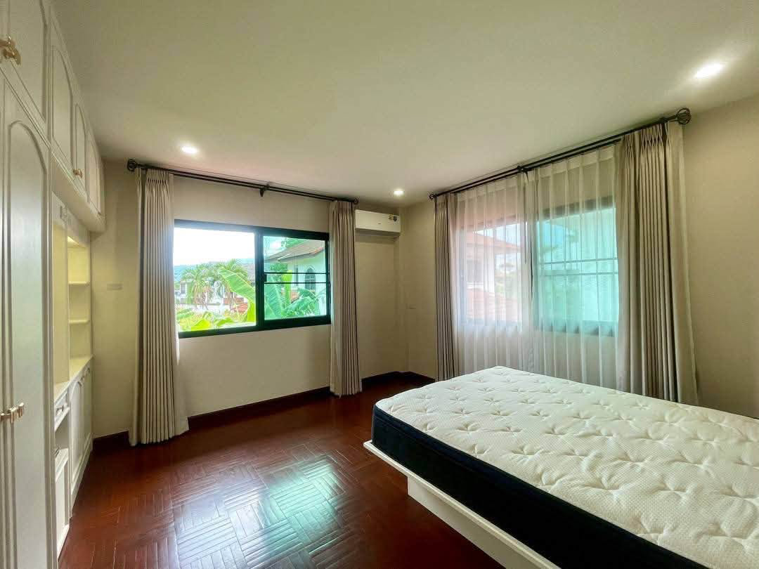 Newly Renovated House for Rent Preview 6