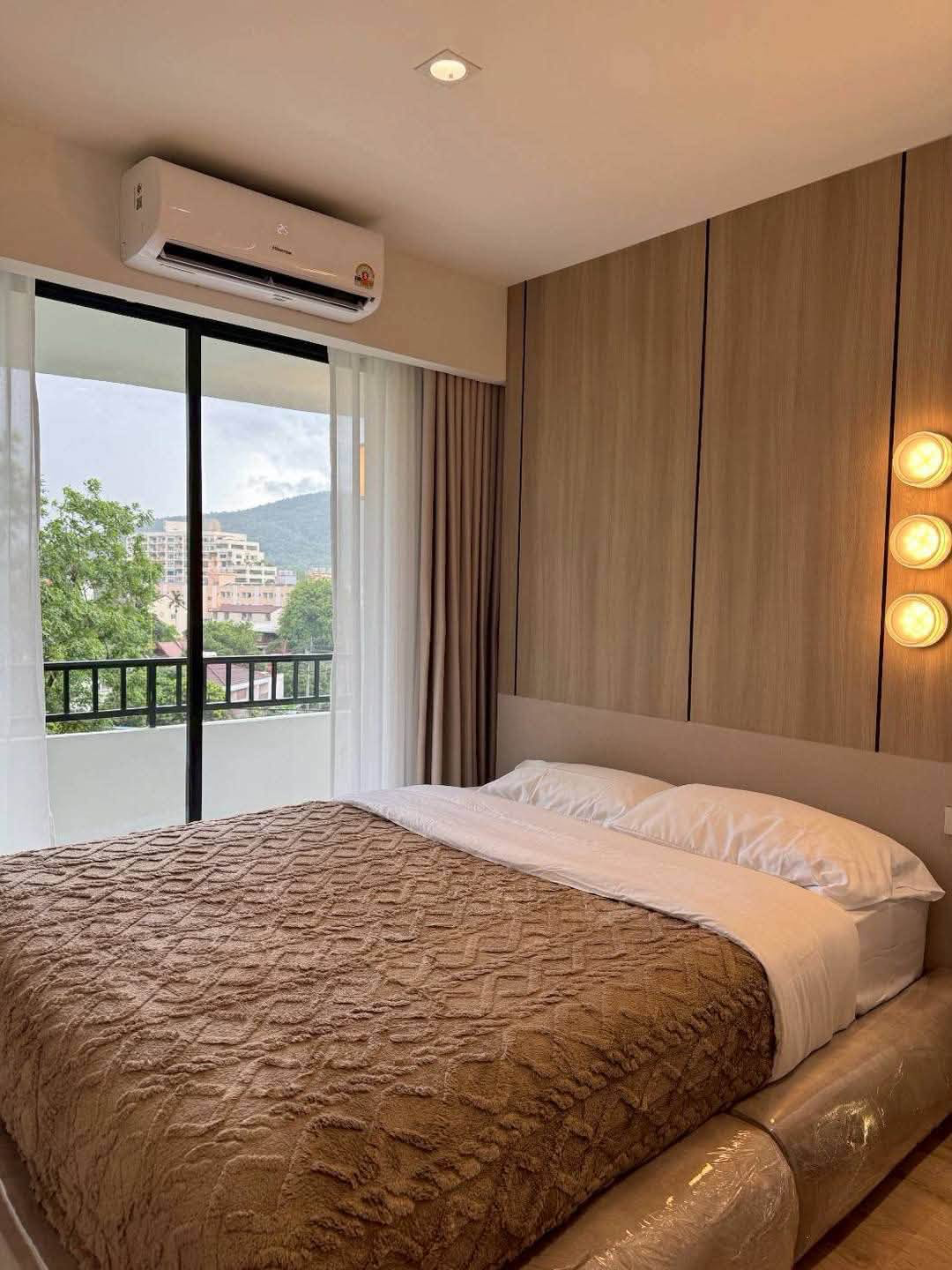 Renovated Condo for Sale Preview 5