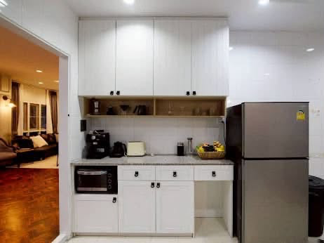 enovated Modern House Preview 2