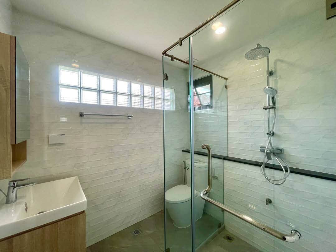 Newly Renovated House for Rent Preview 7