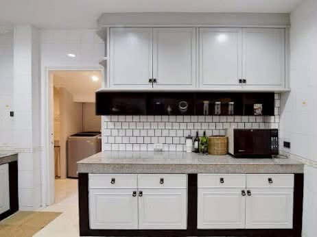 enovated Modern House Preview 3