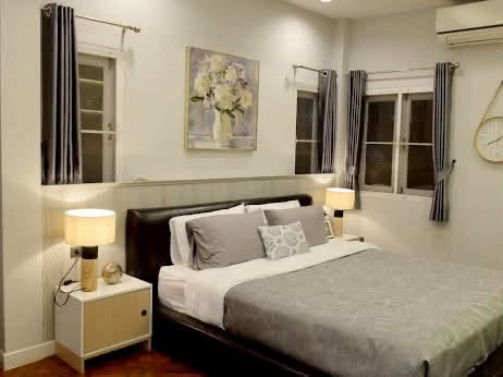 enovated Modern House Preview 7