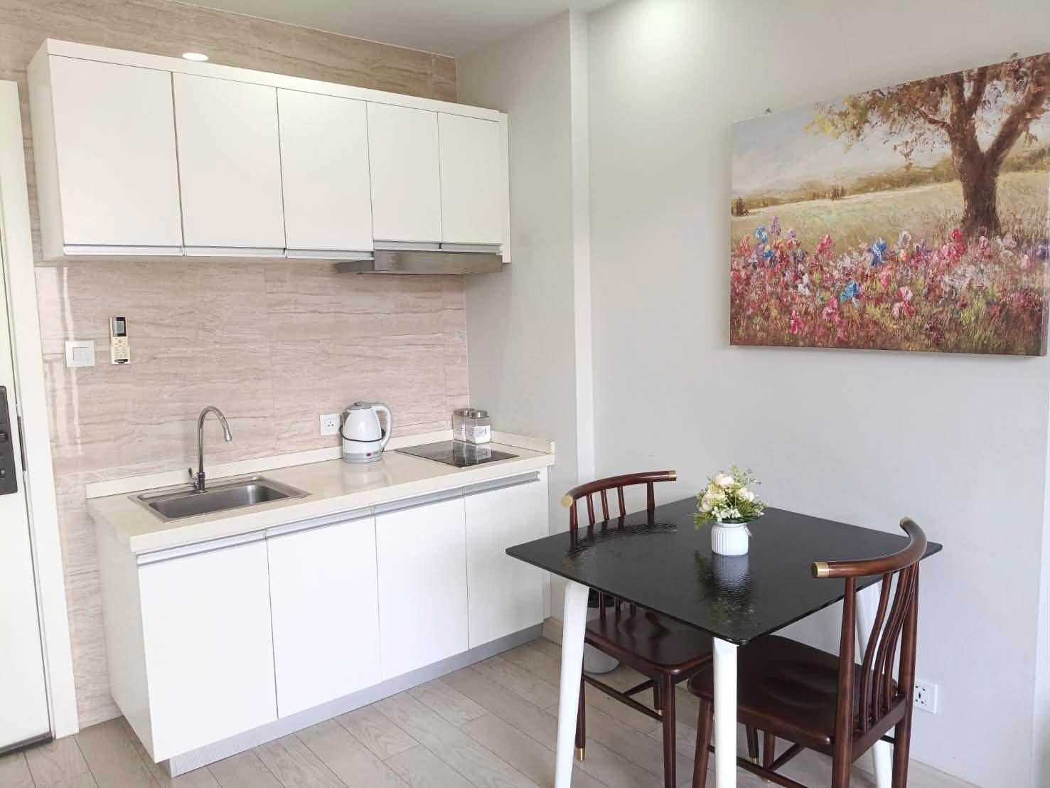 Condo for Rent at The 8 Condo, Chiang Mai Conveniently located near MAYA Lifestyle Shopping Center and One Nimman.