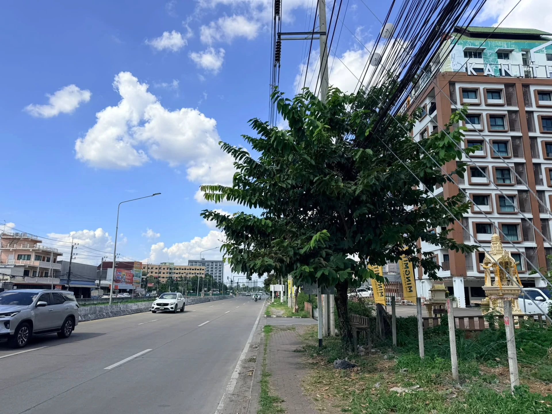 ให้เช่าที่ดินทำเลศักยภาพ ติดถนนคันคลองชลประทาน ตำบลช้างเผือก เมืองเชียงใหม่