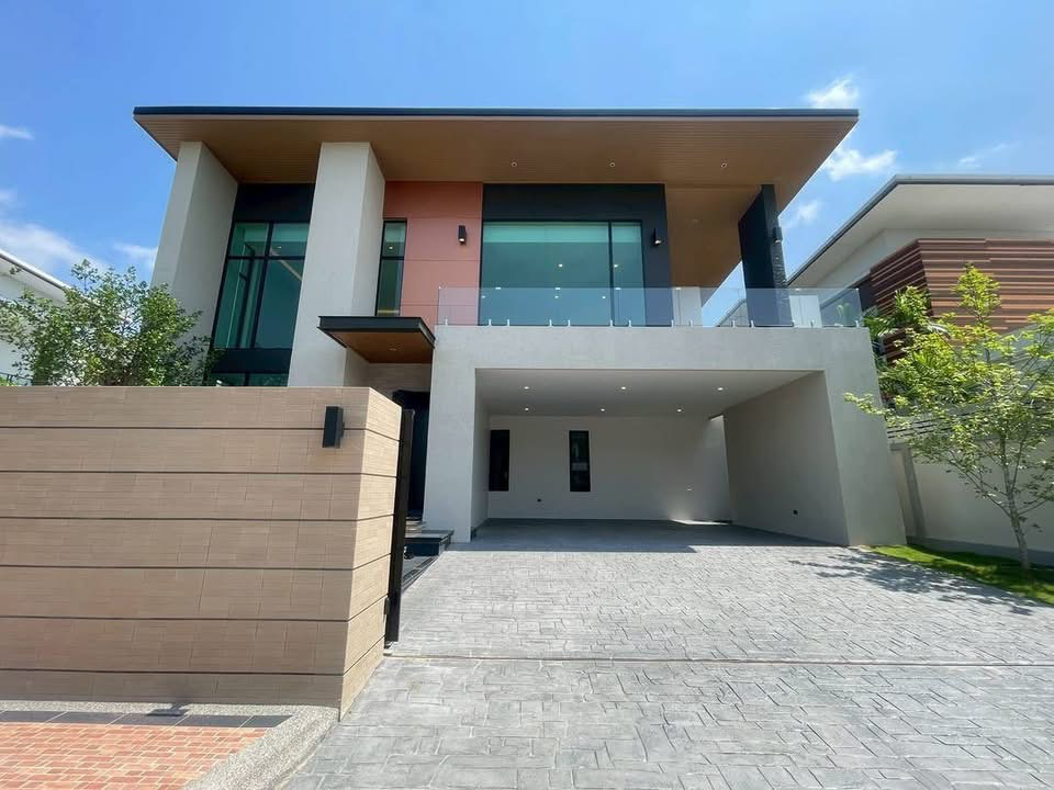 Modern Luxury House